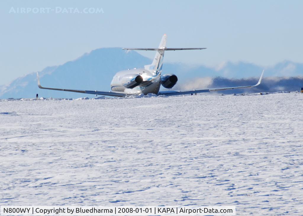 N800WY, 2001 Raytheon Hawker 800XP C/N 258556, Takeoff on 17L with Pikes Peak in the distance.
