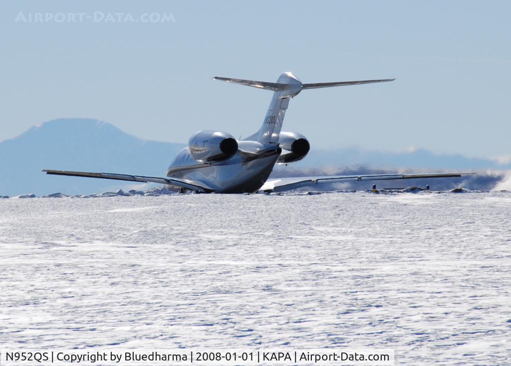 N952QS, 2002 Cessna 750 Citation X Citation X C/N 750-0200, Takeoff on 17L with Pikes Peak in the distance.