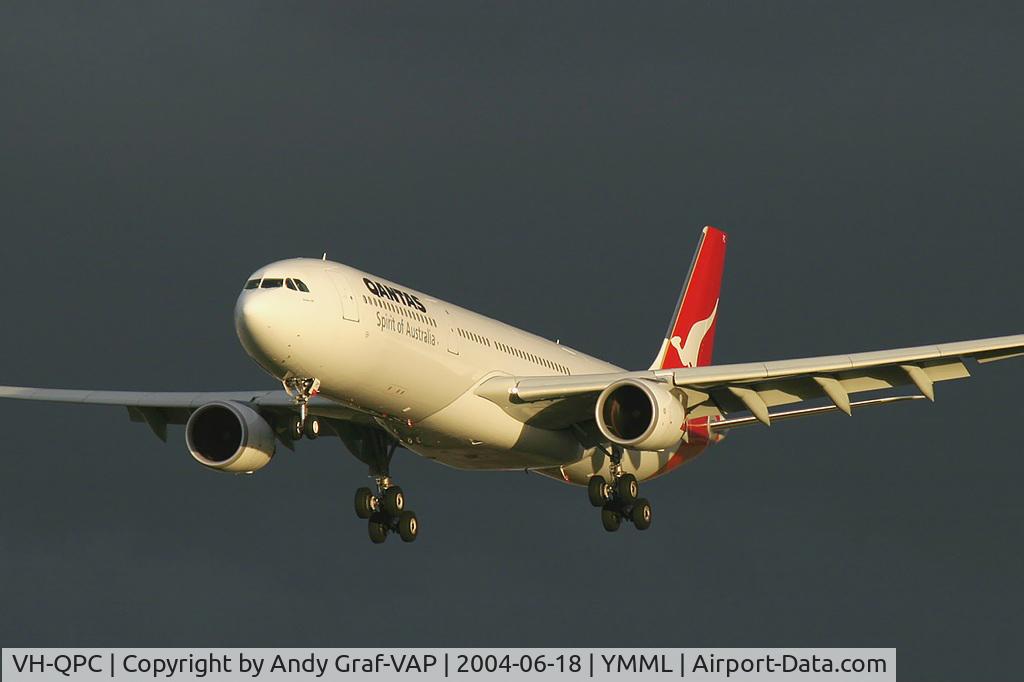 VH-QPC, 2003 Airbus A330-303 C/N 564, Qantas A330-300