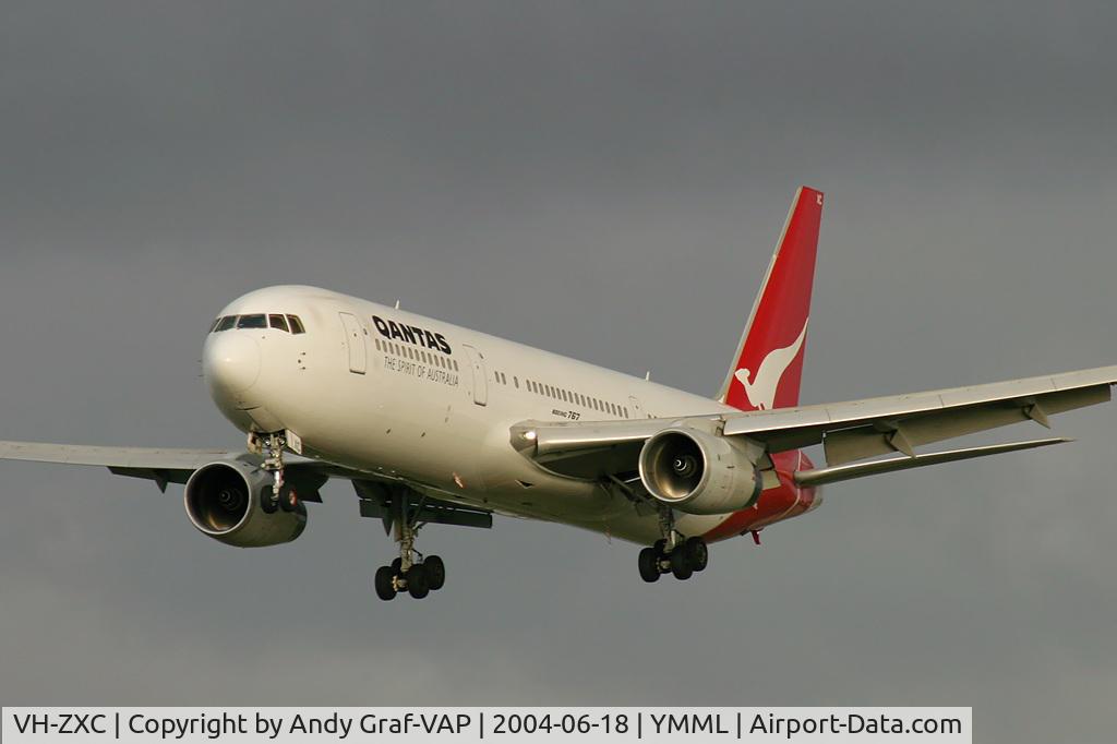 VH-ZXC, 1990 Boeing 767-336 C/N 24339, Qantas 767-300