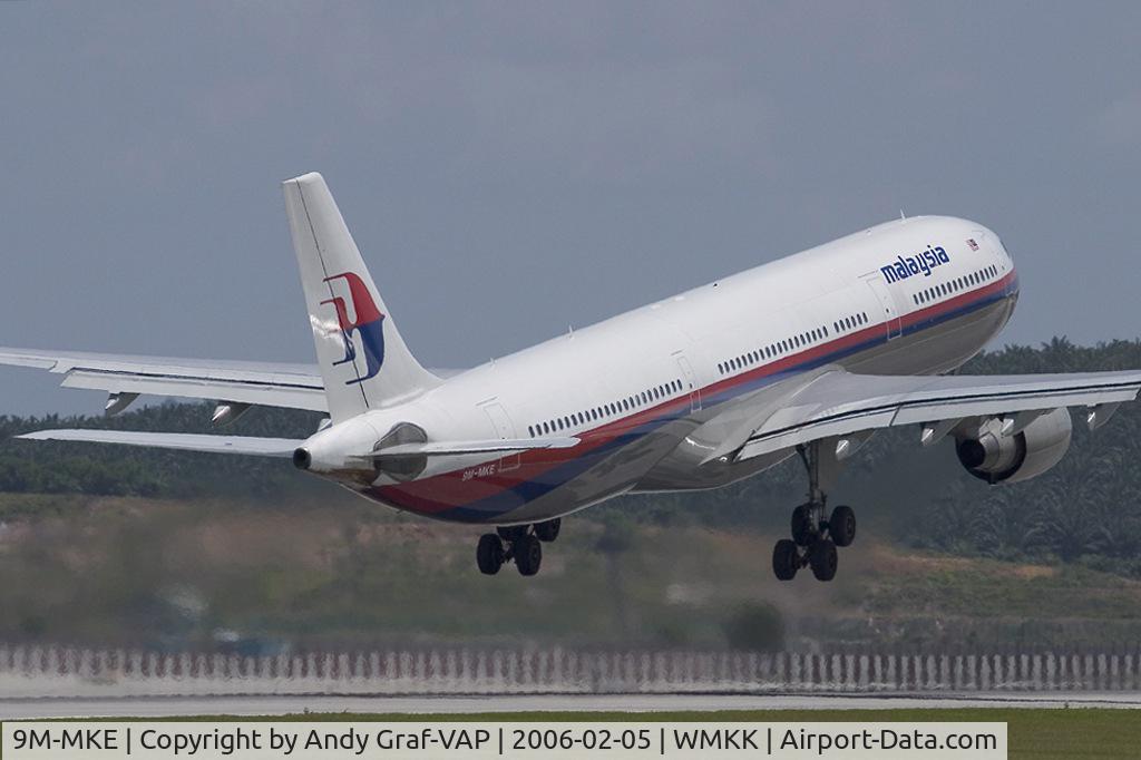 9M-MKE, Airbus A330-322 C/N 077, Malaysia Airlines A330-300