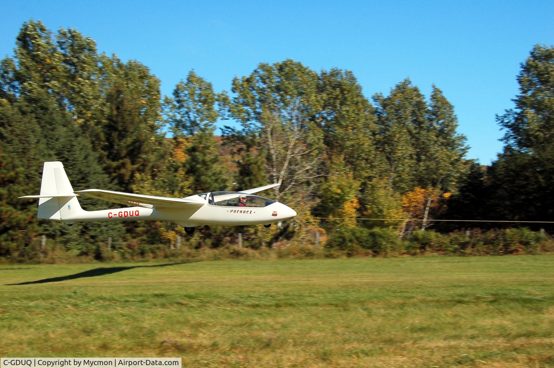 C-GDUQ, 1994 PZL-Bielsko SZD-50-3 Puchacz C/N B-2092, takeoff