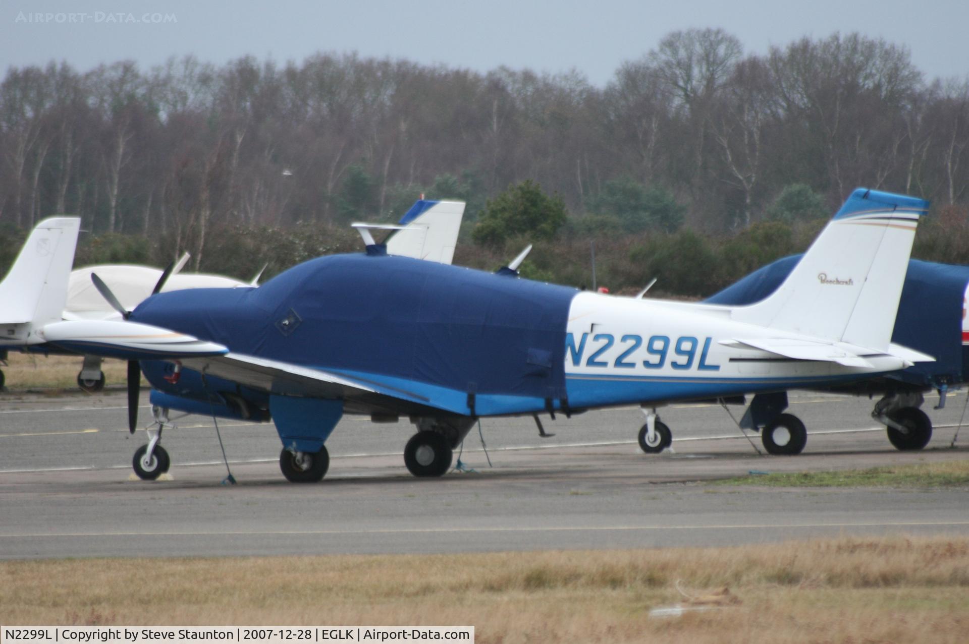 N2299L, 1976 Beech F33A Bonanza C/N CE-677, Taken at Blackbushe Airport 28th December 2007