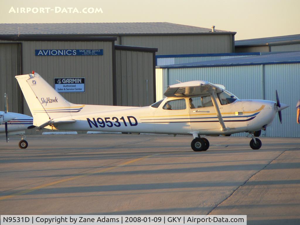 N9531D, 1999 Cessna 172R C/N 17280473, At Arlington Municipal