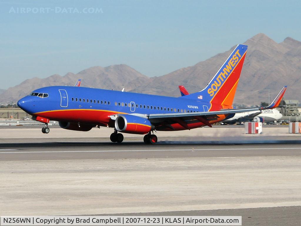 N256WN, 2006 Boeing 737-7H4 C/N 32514, Southwest Airlines / 2006 Boeing 737-7H4
