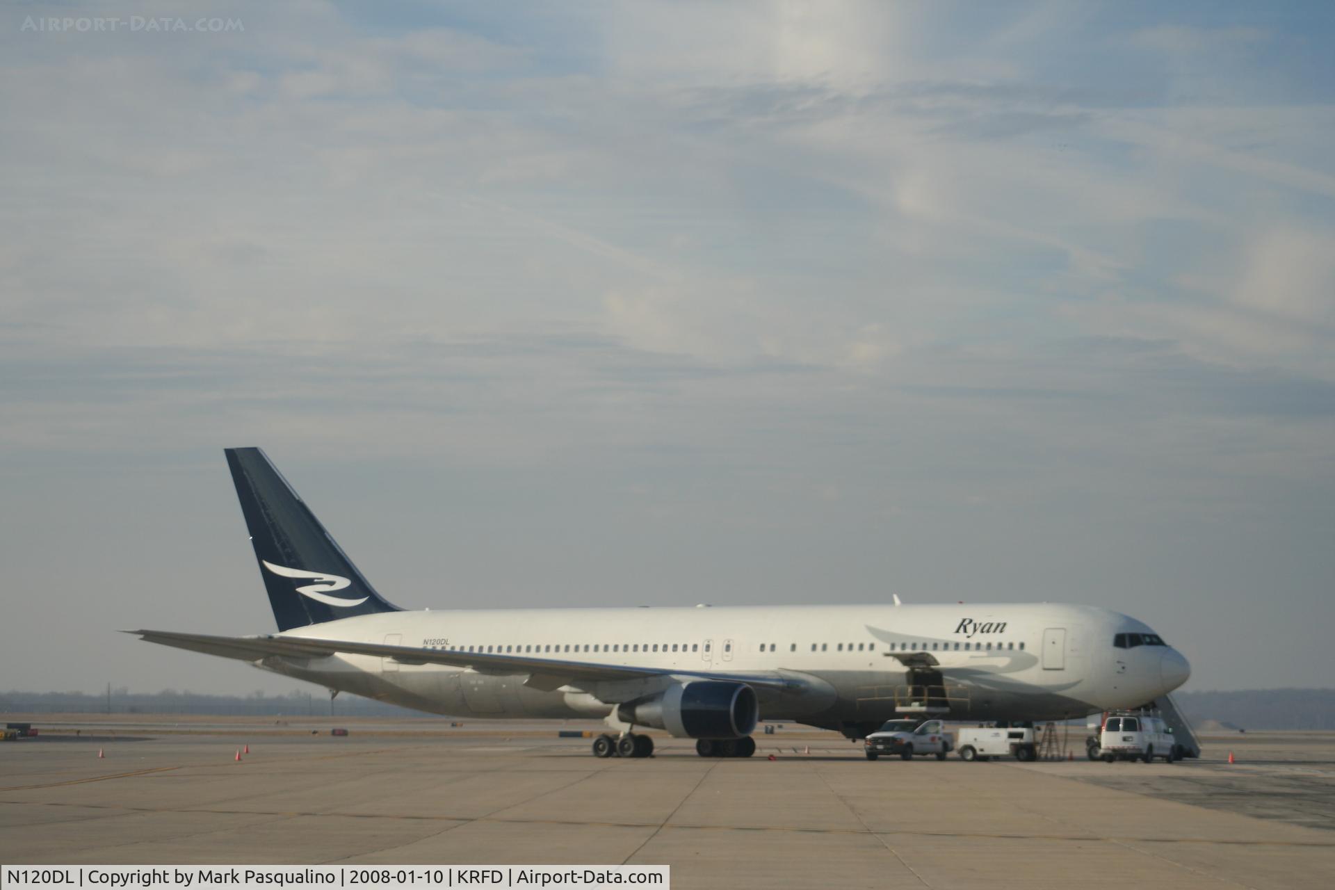 N120DL, 1986 Boeing 767-332 C/N 23279, Boeing 767-300