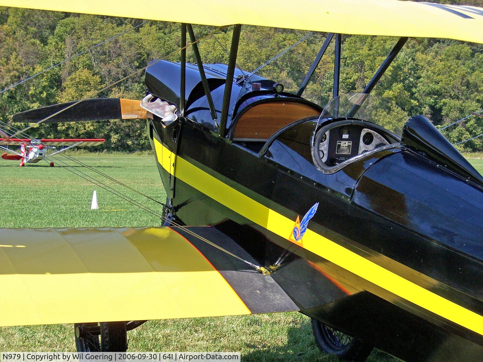 N979, 1927 Swallow Airplane Manufacturing Co J5 Swallow C/N 842, Lee Bottom Fly-in 2006