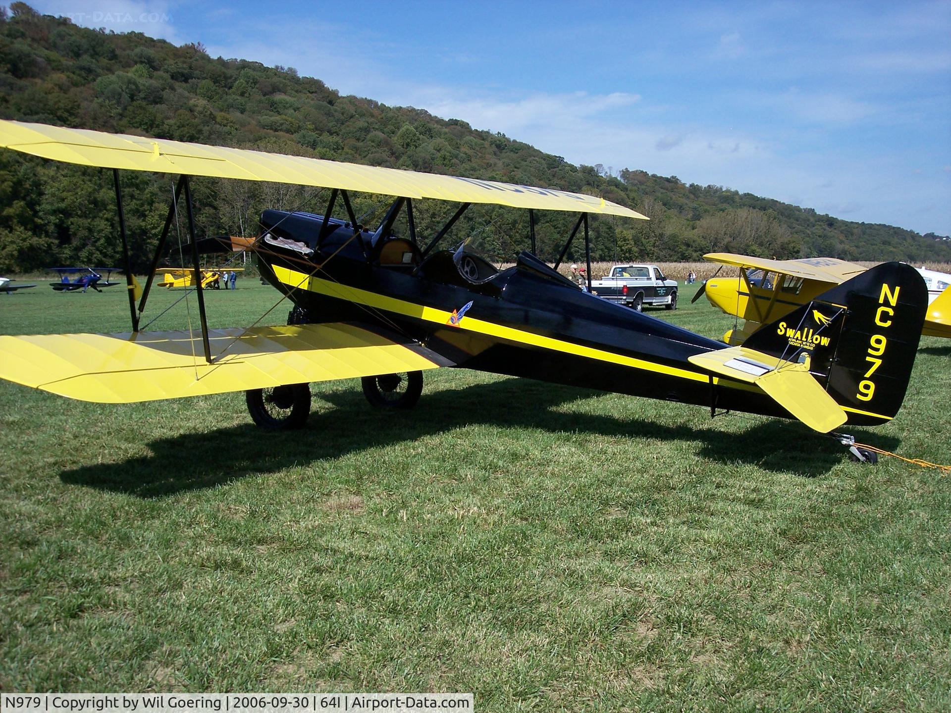 N979, 1927 Swallow Airplane Manufacturing Co J5 Swallow C/N 842, Lee Bottom Fly-in 2006