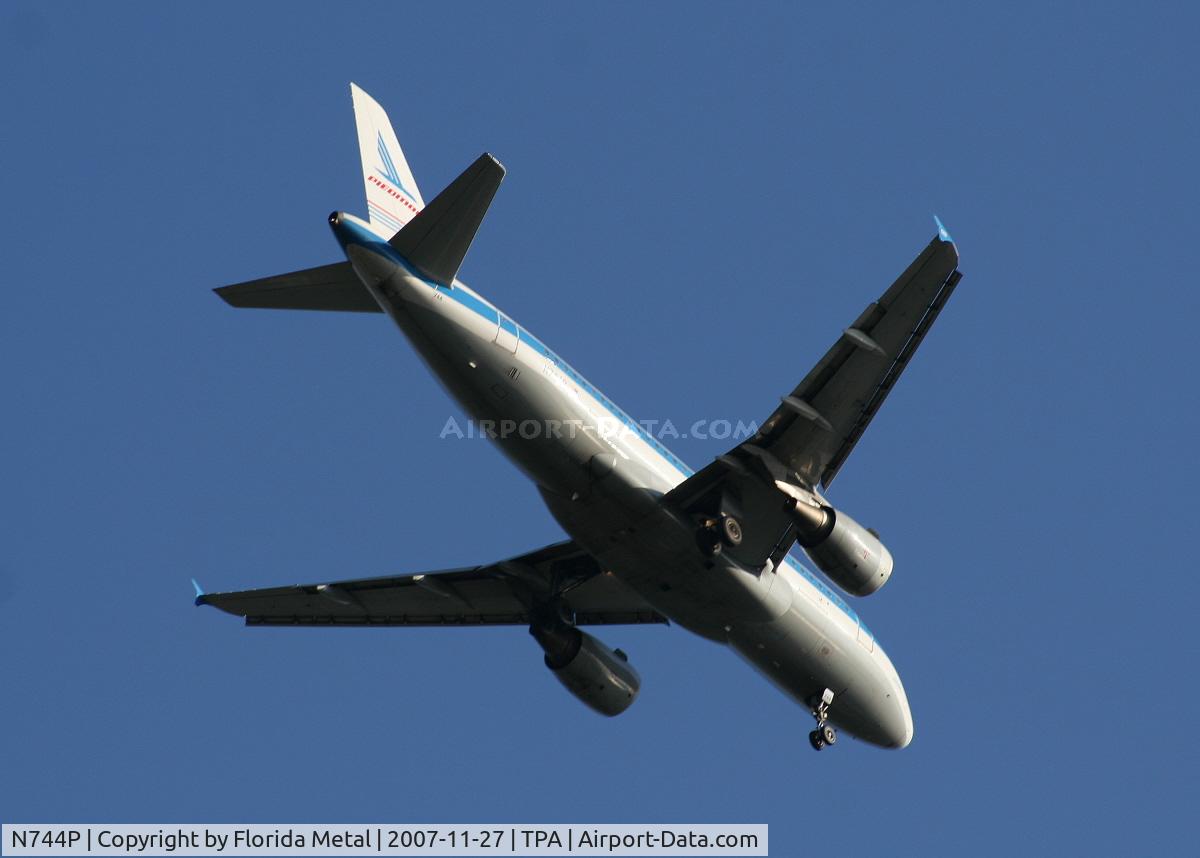 N744P, 2000 Airbus A319-112 C/N 1287, Piedmont colors