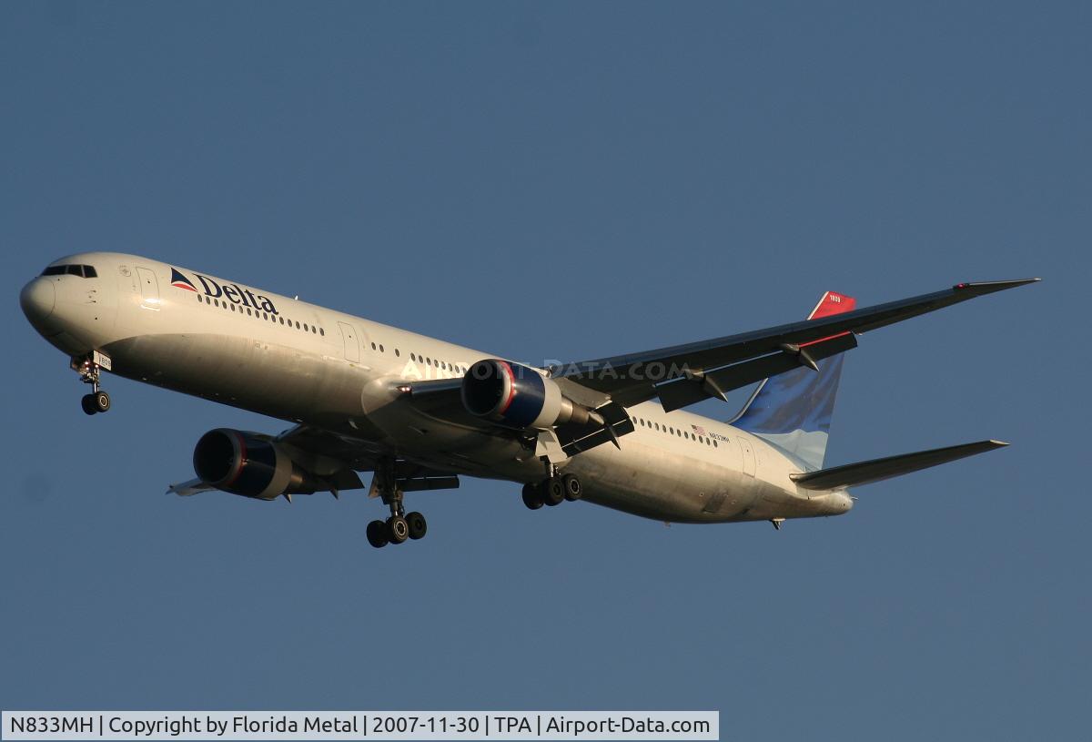 N833MH, 2000 Boeing 767-432/ER C/N 29706, Delta