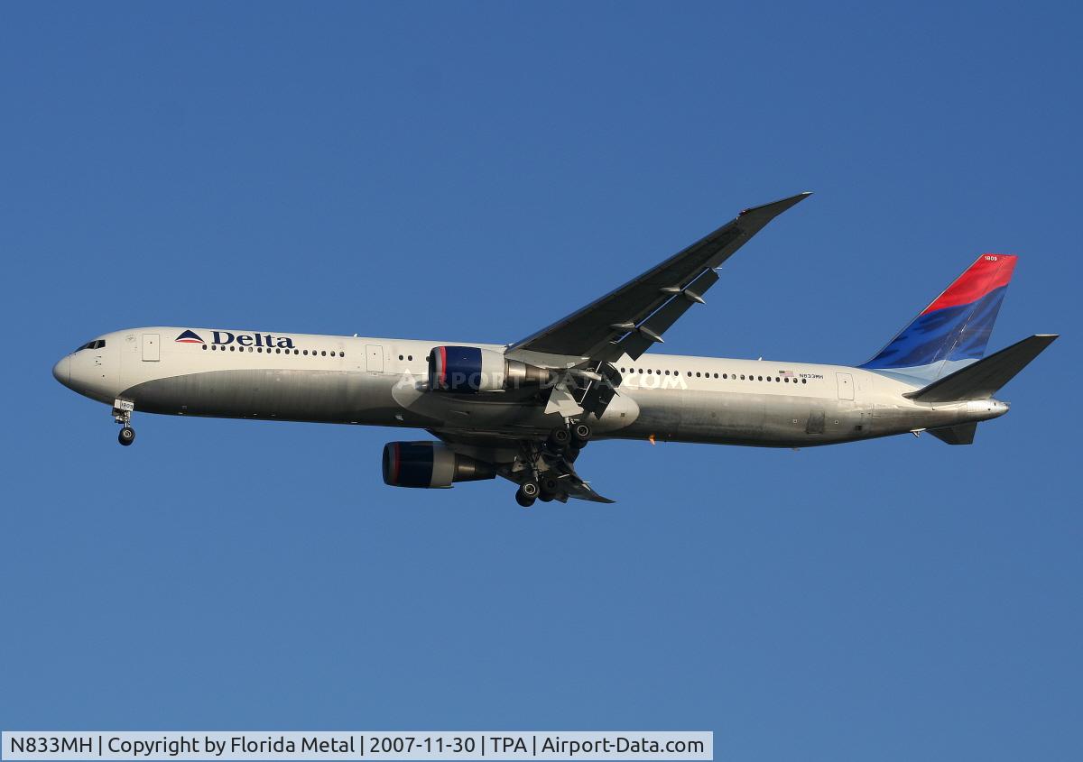 N833MH, 2000 Boeing 767-432/ER C/N 29706, Delta