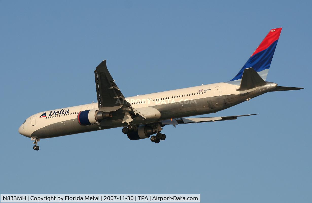 N833MH, 2000 Boeing 767-432/ER C/N 29706, Delta