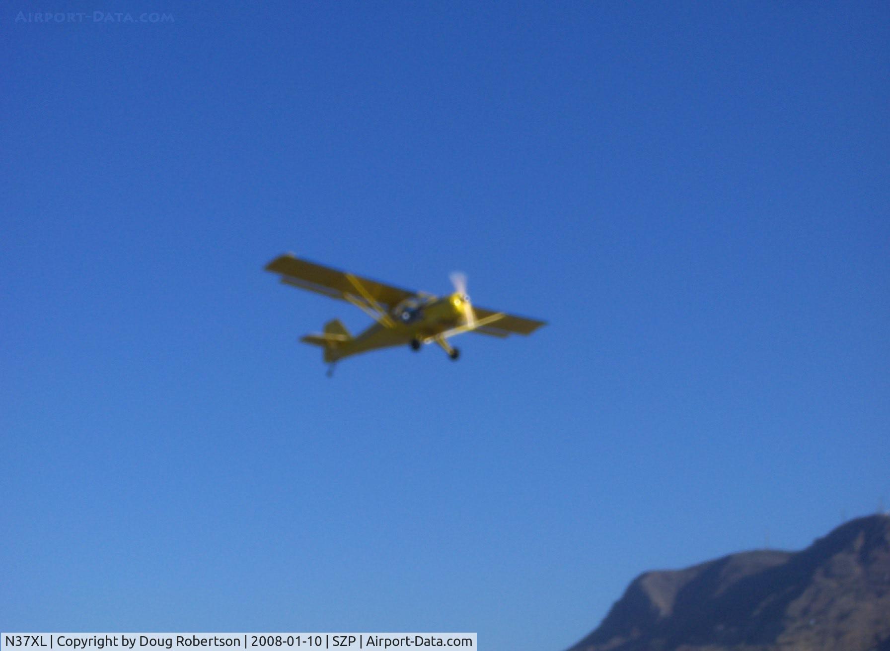 N37XL, 1997 Skystar Kitfox XL C/N BCX002, 1997 Beckett KITFOX XL. Rotax 912 100 Hp, takeoff climb Rwy 22