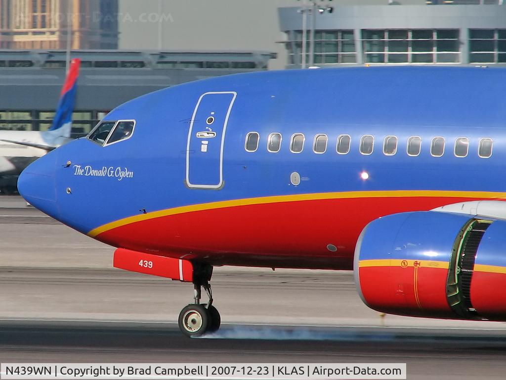N439WN, 2003 Boeing 737-7H4 C/N 29834, Southwest Airlines - 'The Donald G. Ogden' / 2003 Boeing 737-7H4