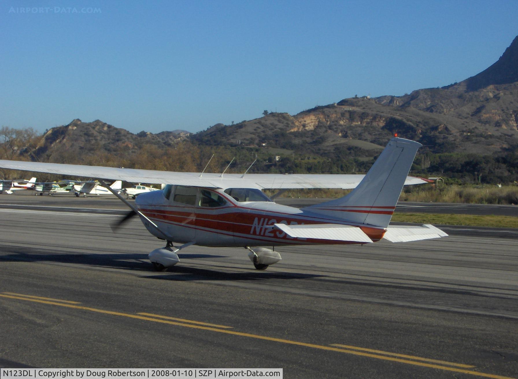 N123DL, 1969 Cessna 182M Skylane C/N 18259340, 1969 Cessna 182M SKYLANE, Continental O-470-S 230 Hp, taxi to Rwy 22