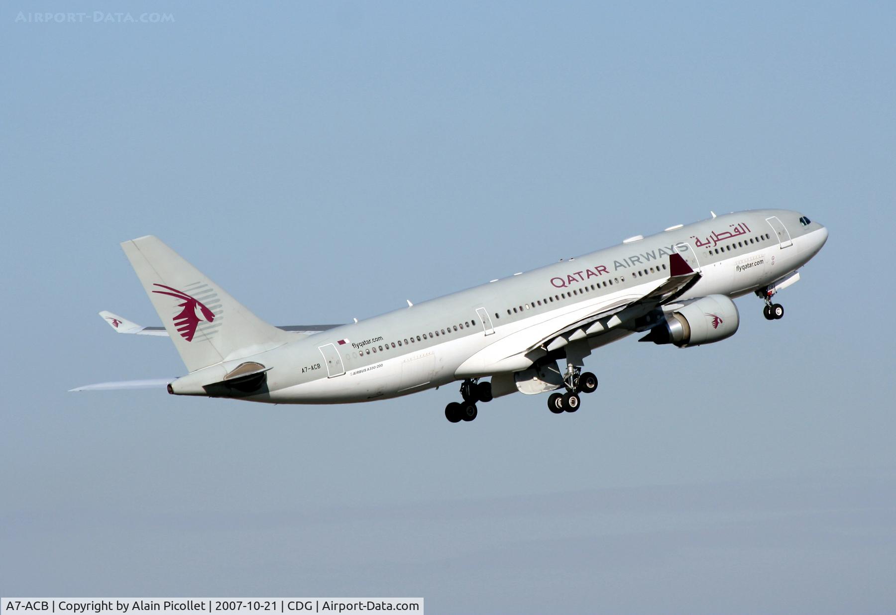 A7-ACB, 2002 Airbus A330-203 C/N 489, flying shoot