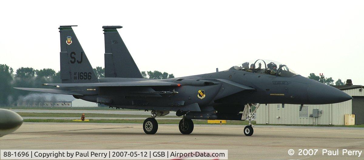 88-1696, 1988 McDonnell Douglas F-15E Strike Eagle C/N 1102/E077, Another of the few ladies from the 4th FW that took to the air for a demo