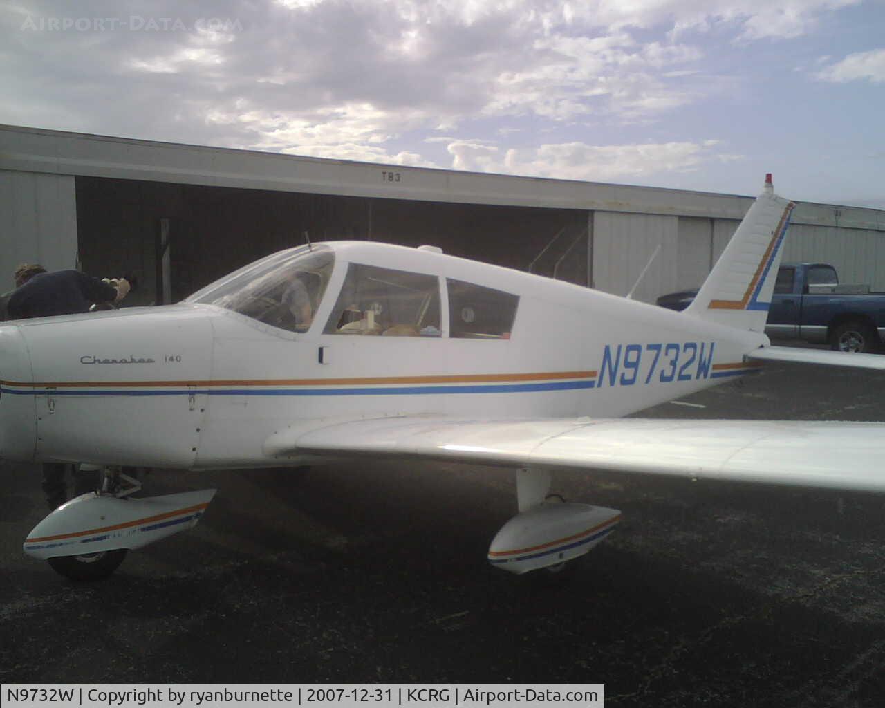 N9732W, 1967 Piper PA-28-140 C/N 28-23212, 1967 Piper Cherokee 140, Gator Colors