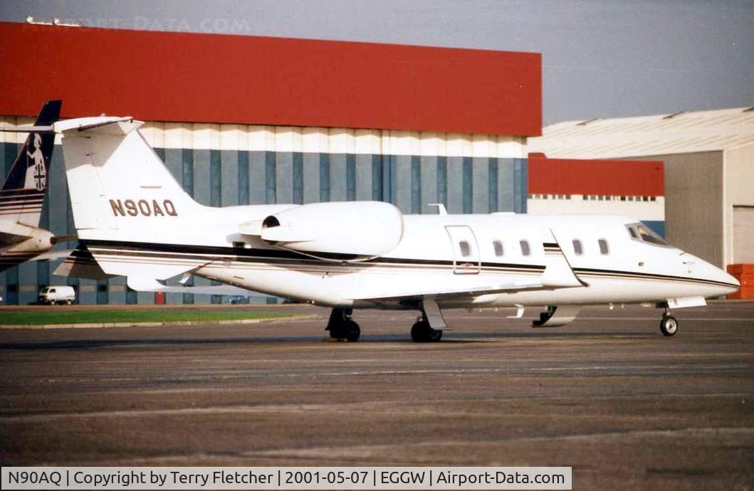 N90AQ, Learjet Inc 60 C/N 024, Learjet 60 at Luton  in 2001 - subsequently became N60MG