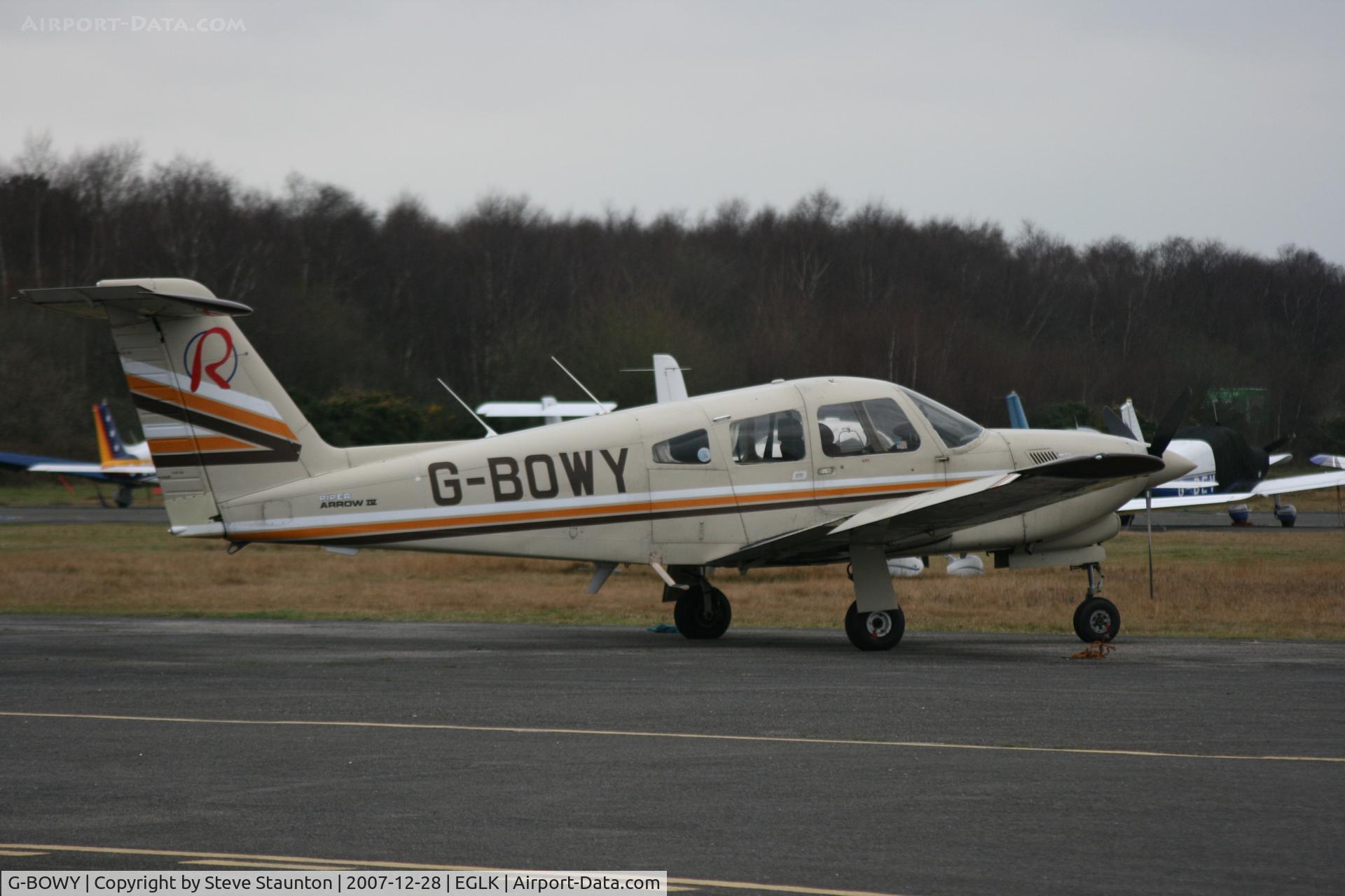 G-BOWY, 1981 Piper PA-28RT-201T Turbo Arrow IV Arrow IV C/N 28R-8131114, Taken at Blackbushe Airport 28th December 2007