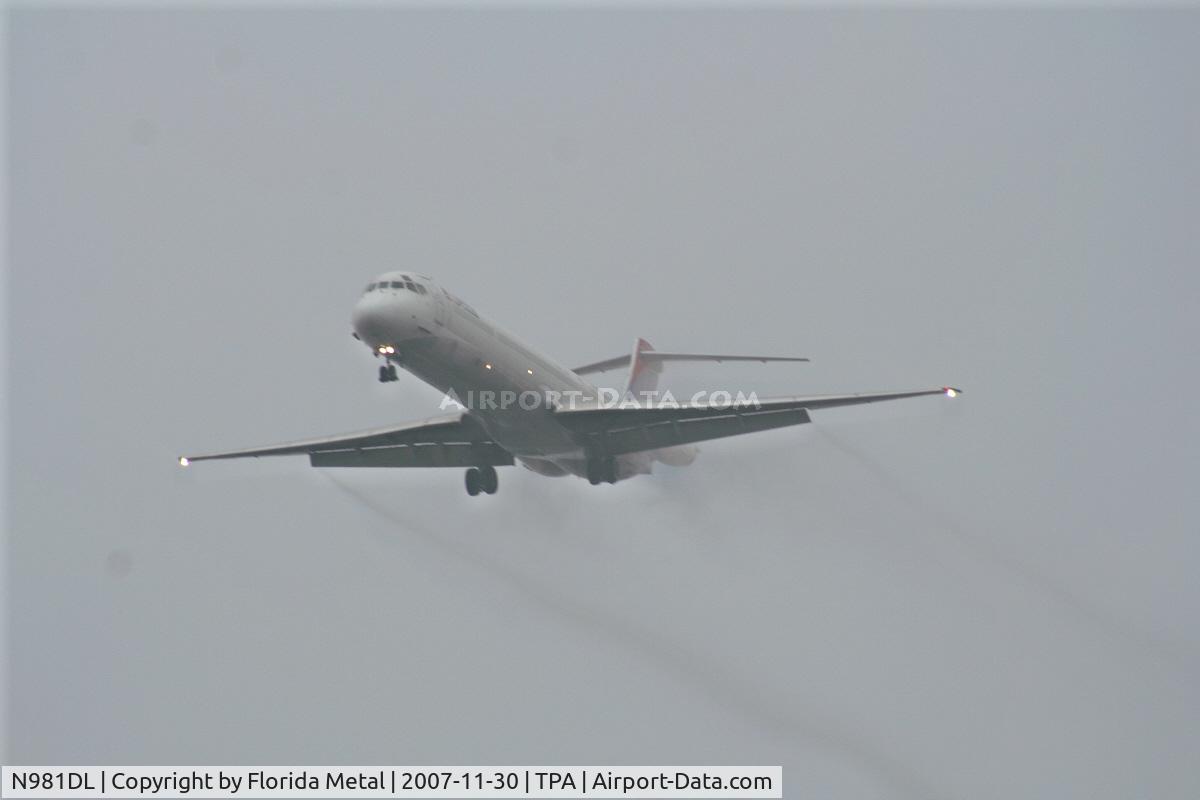 N981DL, 1991 McDonnell Douglas MD-88 C/N 53268, Delta