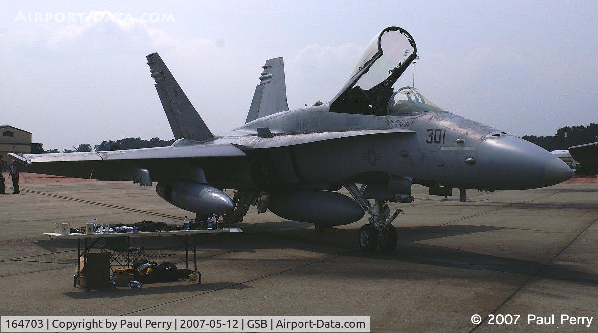 164703, McDonnell Douglas F/A-18C Hornet C/N 1142, I wonder what the useful load on the cargo-converted-fuel tanks is?  At least a table full, I am certain