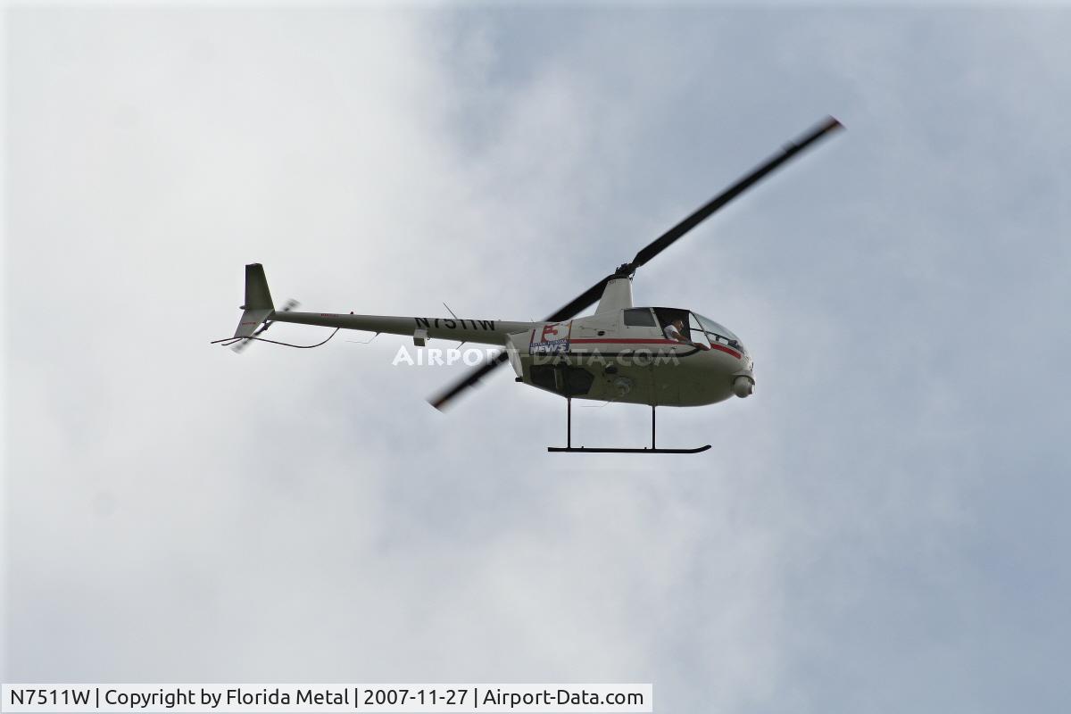 N7511W, 2002 Robinson R44 C/N 1198, Channel 13 Orlando