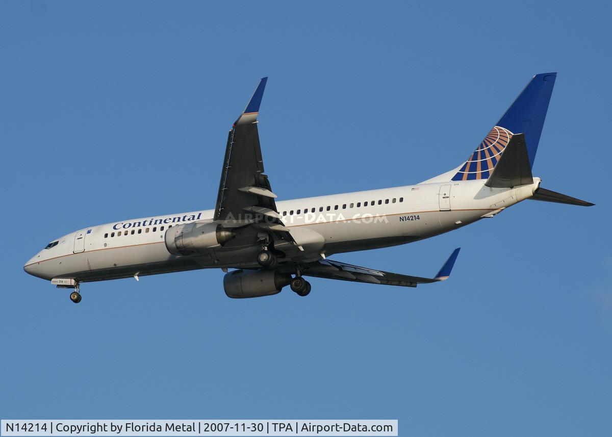N14214, 1998 Boeing 737-824 C/N 28774, Continental