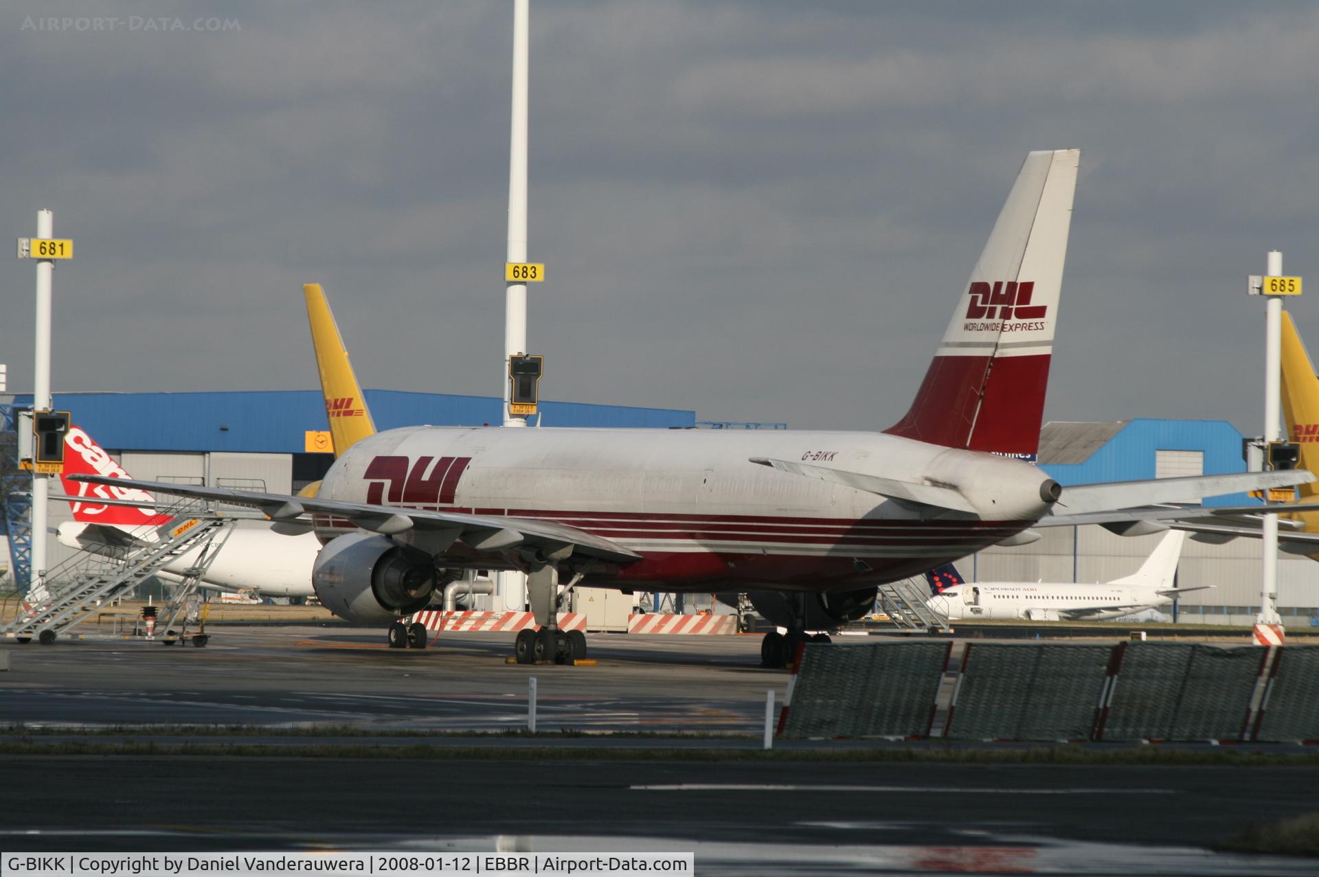 G-BIKK, 1983 Boeing 757-236/SF C/N 22182, DHL apron