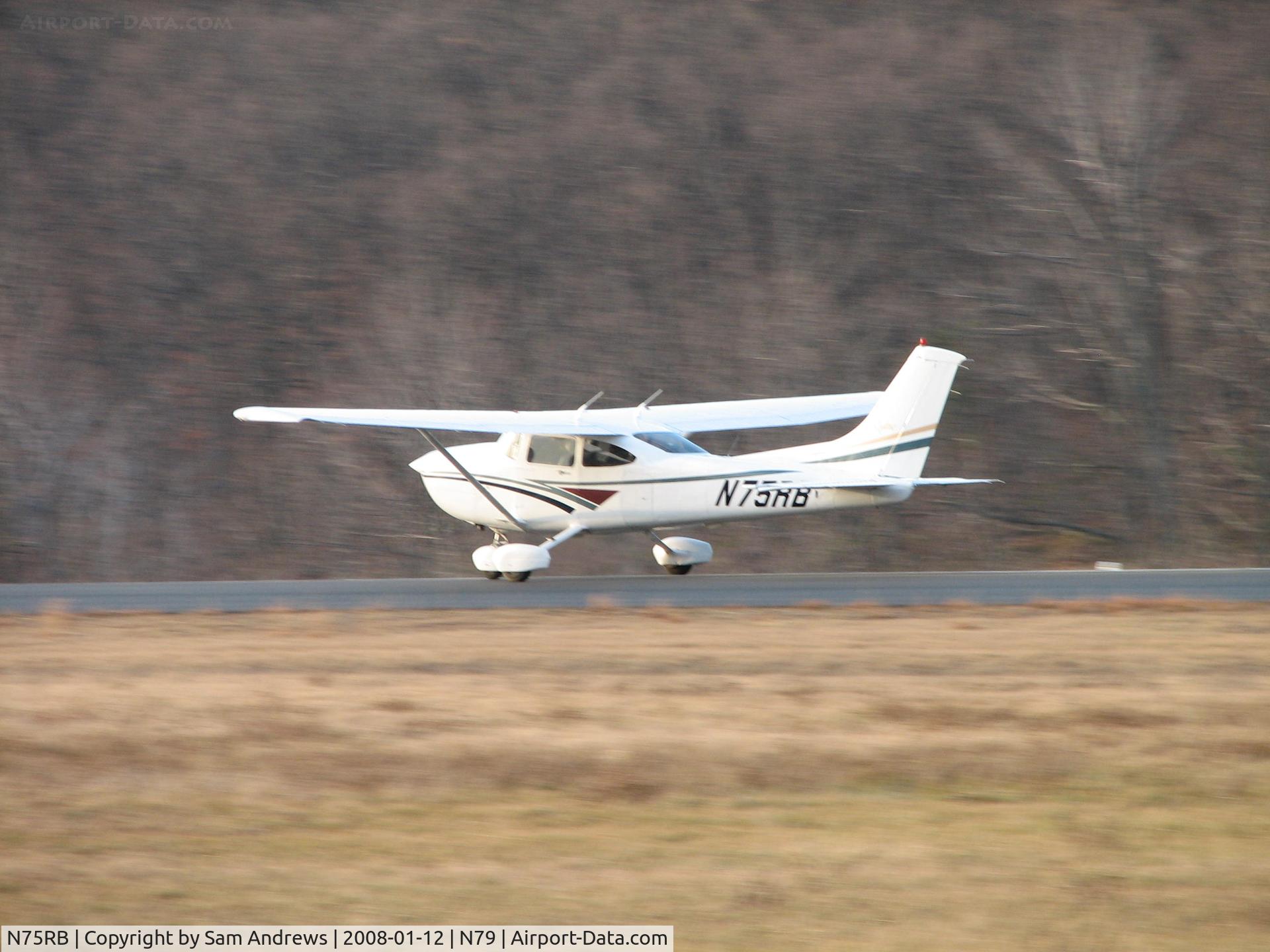 N75RB, Cessna 182S Skylane C/N 18280011, nose wheel is getting abit light here.