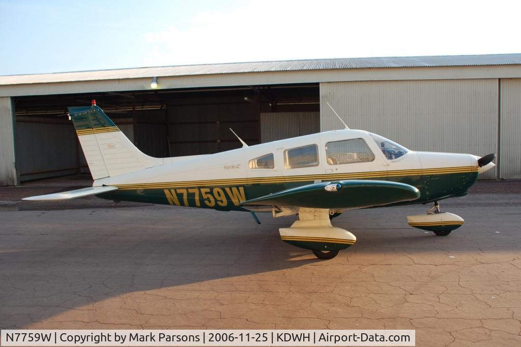 N7759W, 1979 Piper PA-28-161 C/N 28-7916411, Ready for anevening flight over Houston Texas
