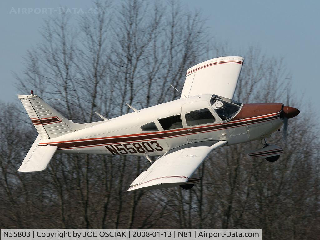 N55803, 1973 Piper PA-28-180 C/N 28-7305475, Taking off from Hammonton