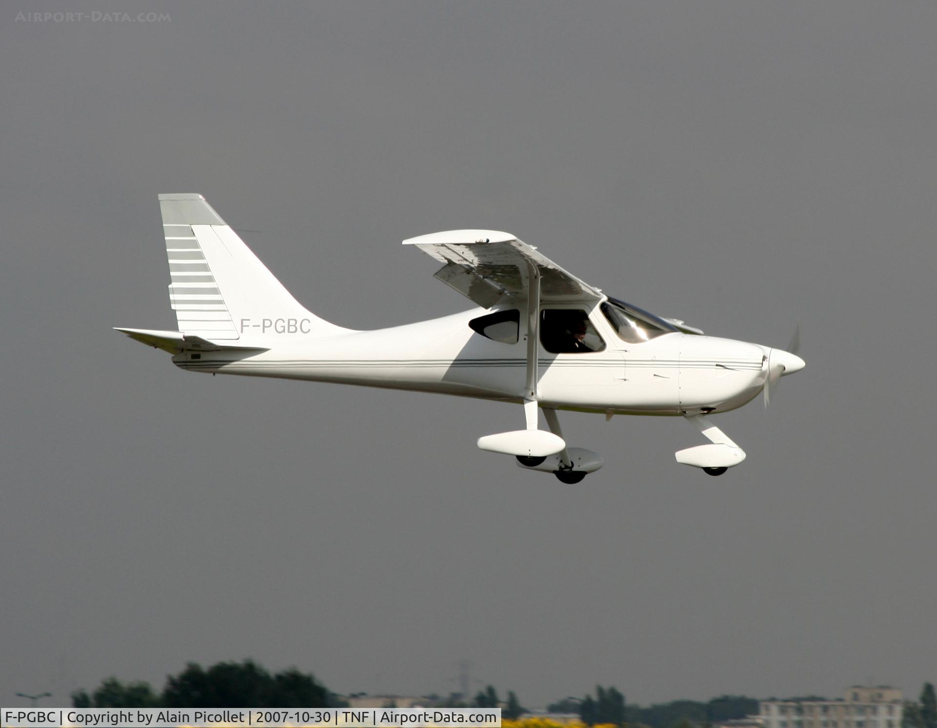 F-PGBC, Stoddard-Hamilton GlaStar GS-1 C/N 5074, flying shoot
