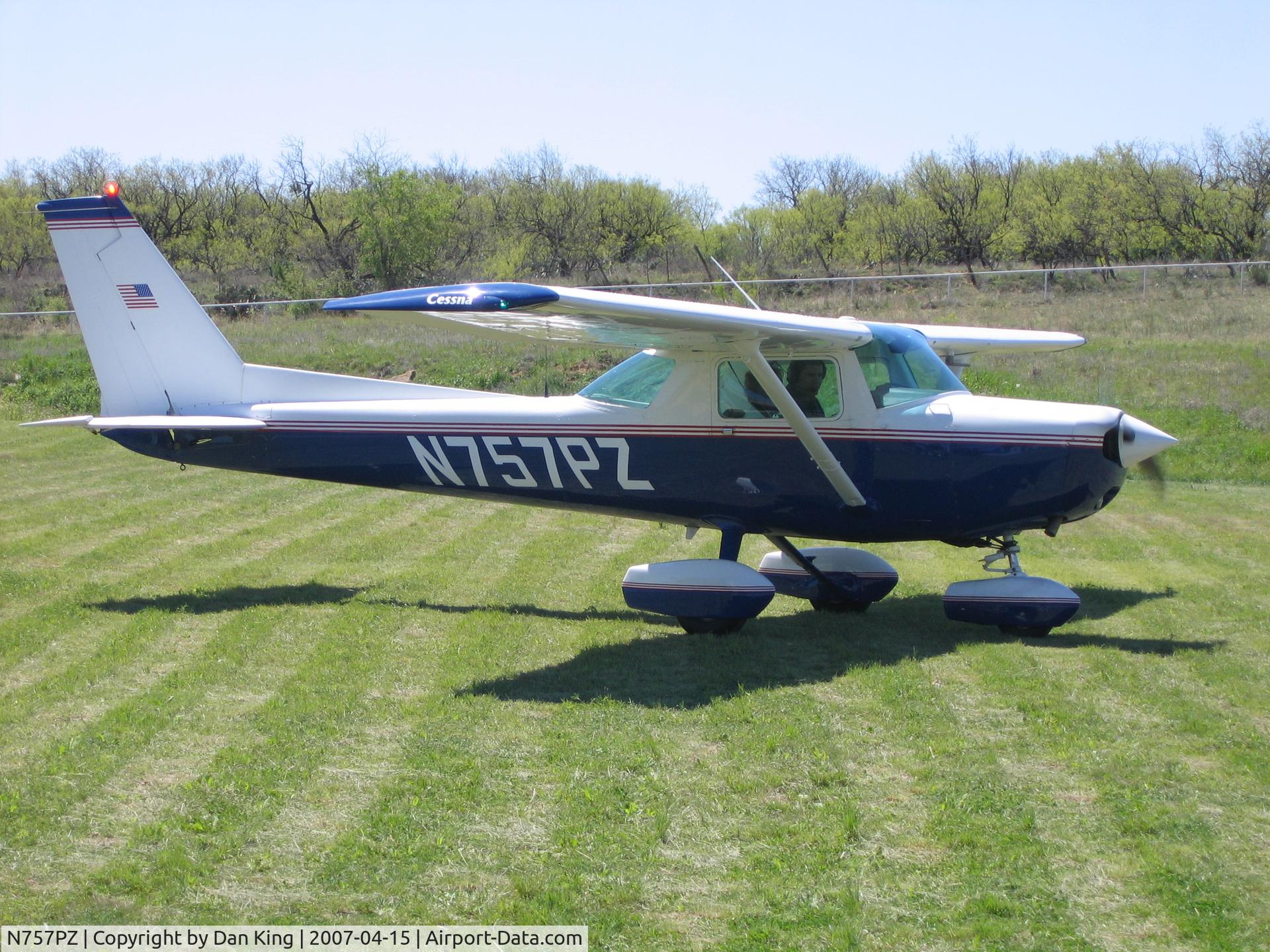 N757PZ, 1977 Cessna 152 C/N 15279908, Cessna N757PZ on grass runway