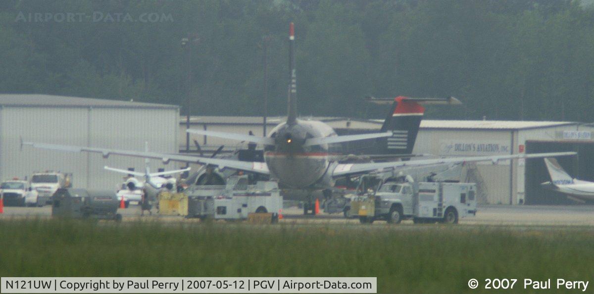 N121UW, 2000 Airbus A320-214 C/N 1294, One of the heavies making an appearance
