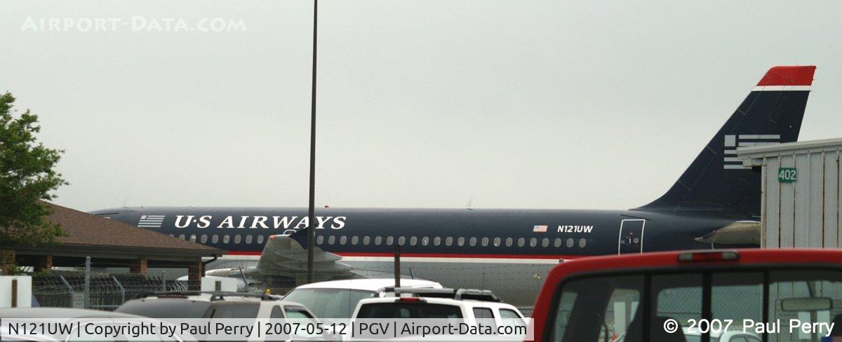 N121UW, 2000 Airbus A320-214 C/N 1294, As close as I could get.