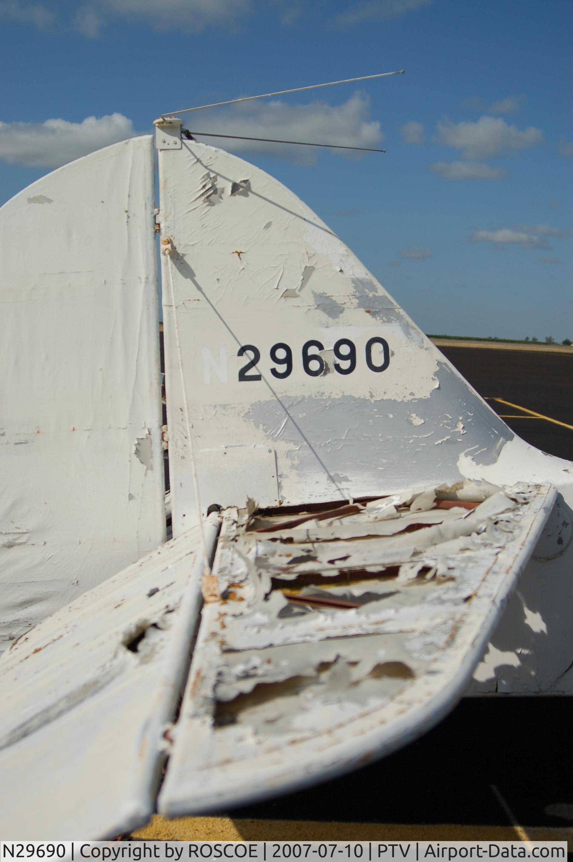 N29690, Taylorcraft BC-12-65 C/N 2534, NOBODY LOVES HER