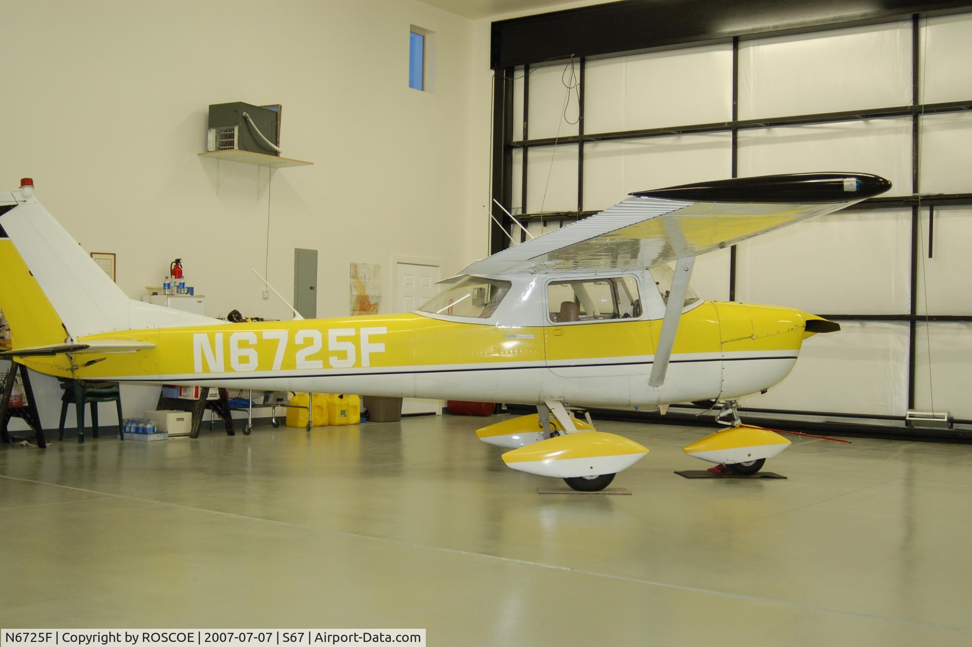 N6725F, 1966 Cessna 150F C/N 15063325, FULL PANEL FULL O FUN
