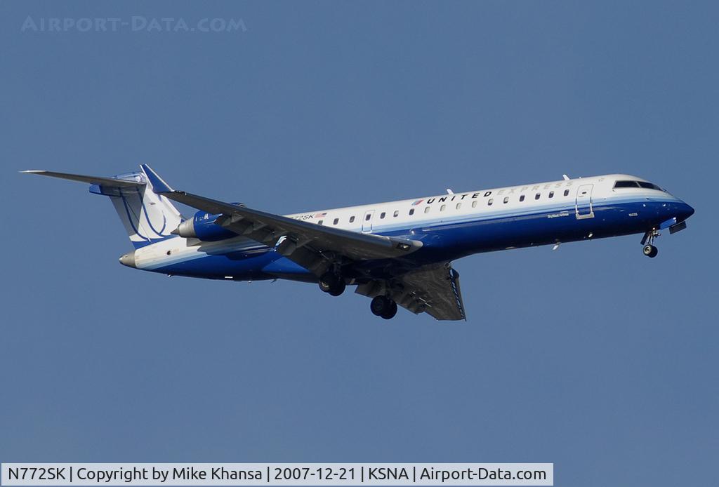 N772SK, 2005 Bombardier CRJ-702 (CL-600-2C10) Regional Jet C/N 10235, Bombardier CL-600-2C10 on a gorgeous day.