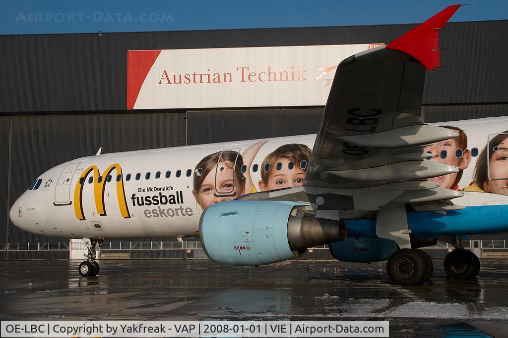 OE-LBC, 1996 Airbus A321-111 C/N 581, Austrian Airlines Airbus 321 in Euro 2008 colors