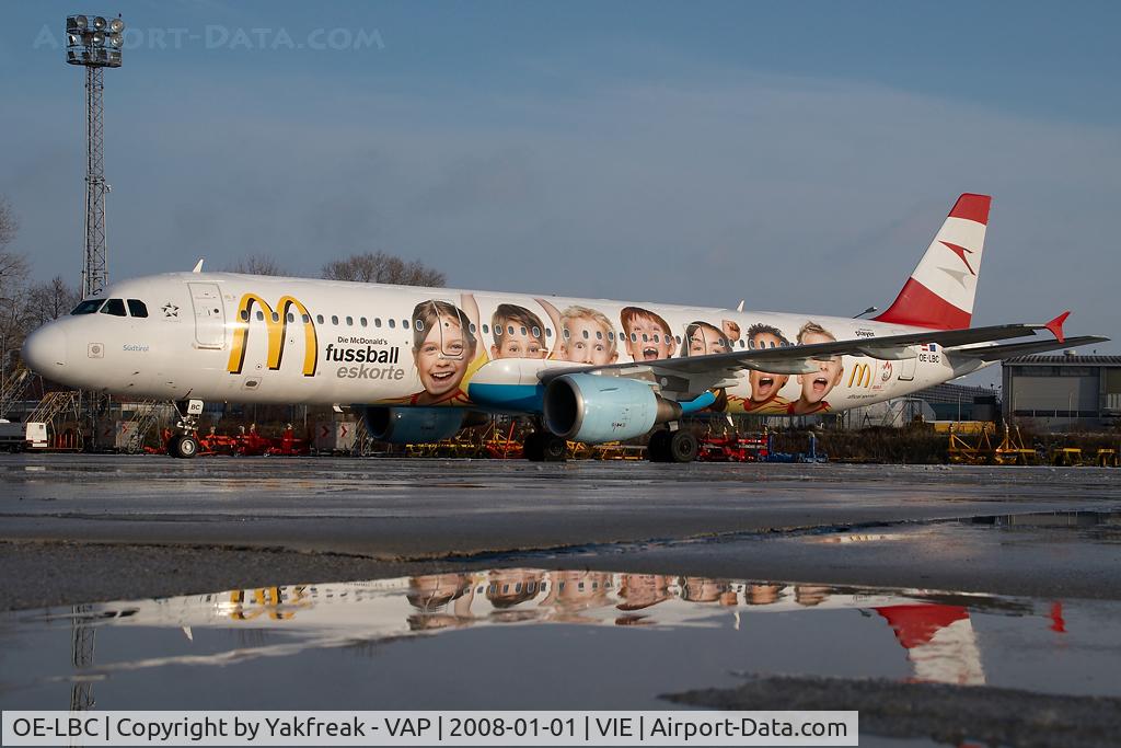 OE-LBC, 1996 Airbus A321-111 C/N 581, Austrian Airlines Airbus 321 in Euro 2008 colors