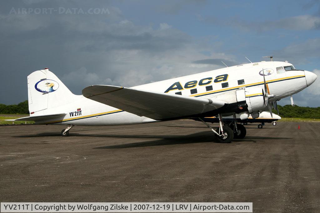YV211T, 1943 Douglas C-47A-60-DL Skytrain C/N 10201, visitor