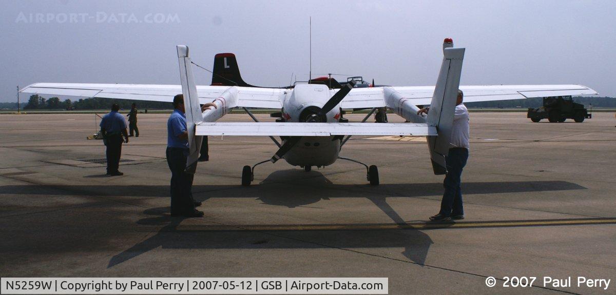N5259W, 1968 Cessna M337B (O-2A) Super Skymaster C/N 337M-0196 (68-10831), What can I say, I like the six o'clock view