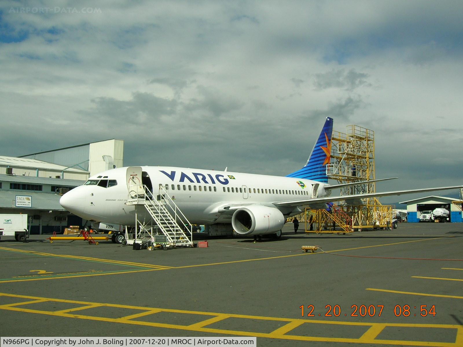 N966PG, 1998 Boeing 737-76N C/N 28577, Boeing 737-76N, MSN 28577. Final inspection out of 