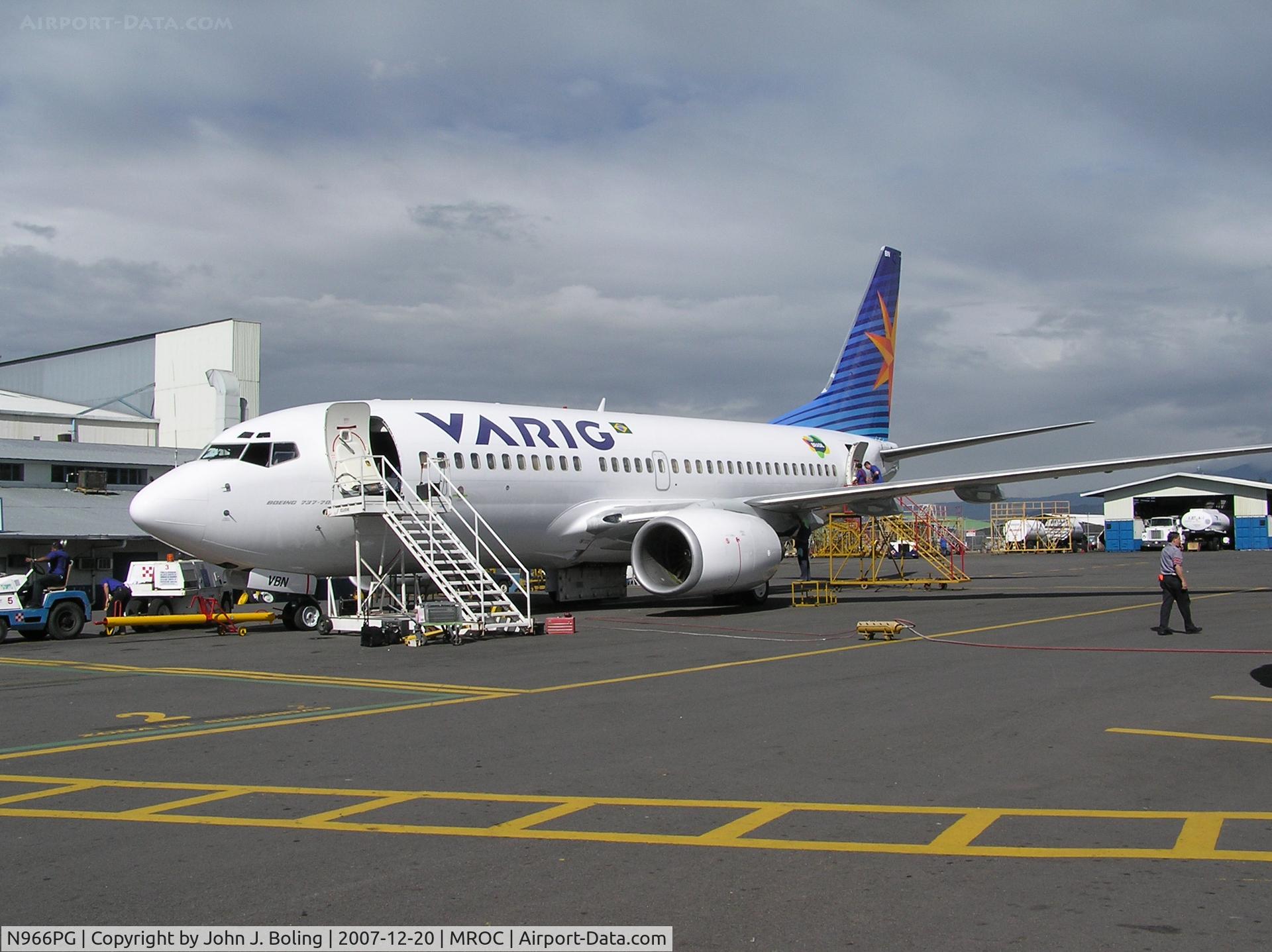 N966PG, 1998 Boeing 737-76N C/N 28577, Ready for test flight by John Boling and Bruce Burns