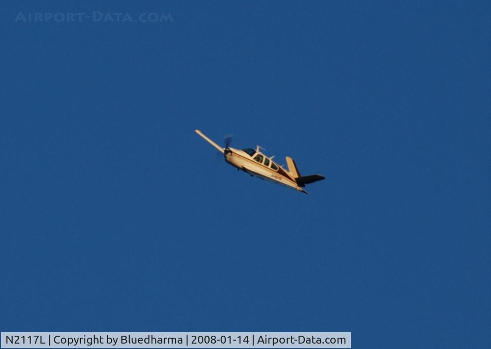 N2117L, 1976 Beech V35B Bonanza C/N D-9918, Flying around West Denver.