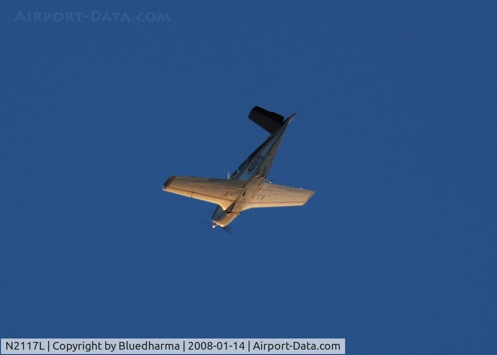N2117L, 1976 Beech V35B Bonanza C/N D-9918, Flying around West Denver during sunset.