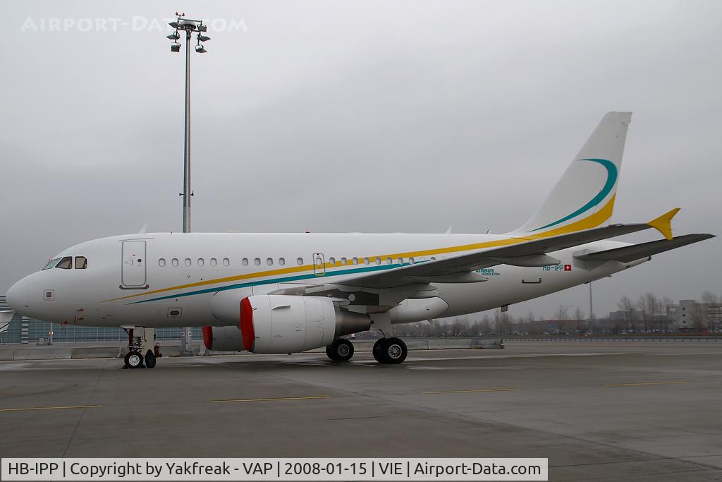 HB-IPP, 2006 Airbus ACJ318 (A318-112/CJ) C/N 2910, Comlux Airbus A318