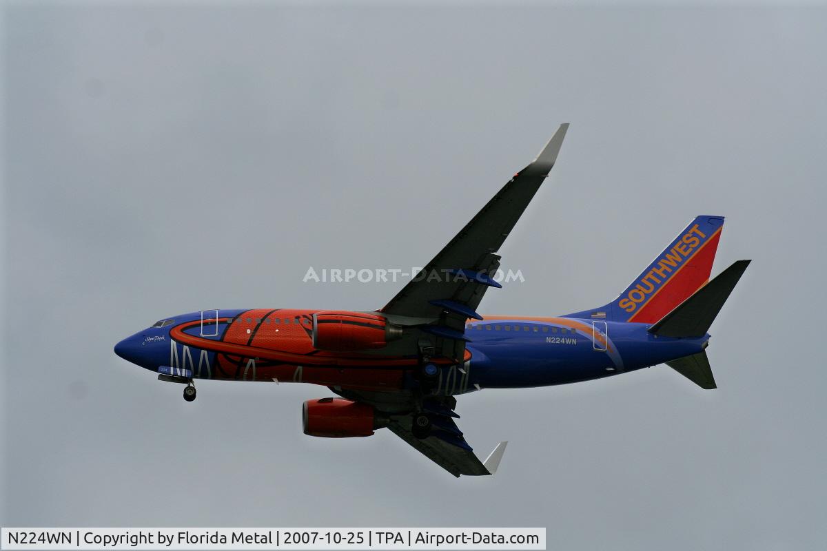 N224WN, 2005 Boeing 737-7H4 C/N 32493, NBA plane