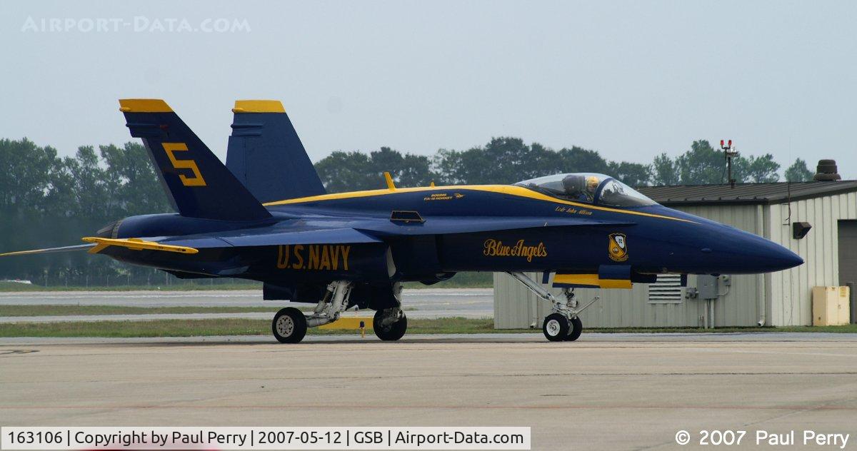163106, McDonnell Douglas F/A-18A Hornet C/N 0495, Lead solo in the taxi-out